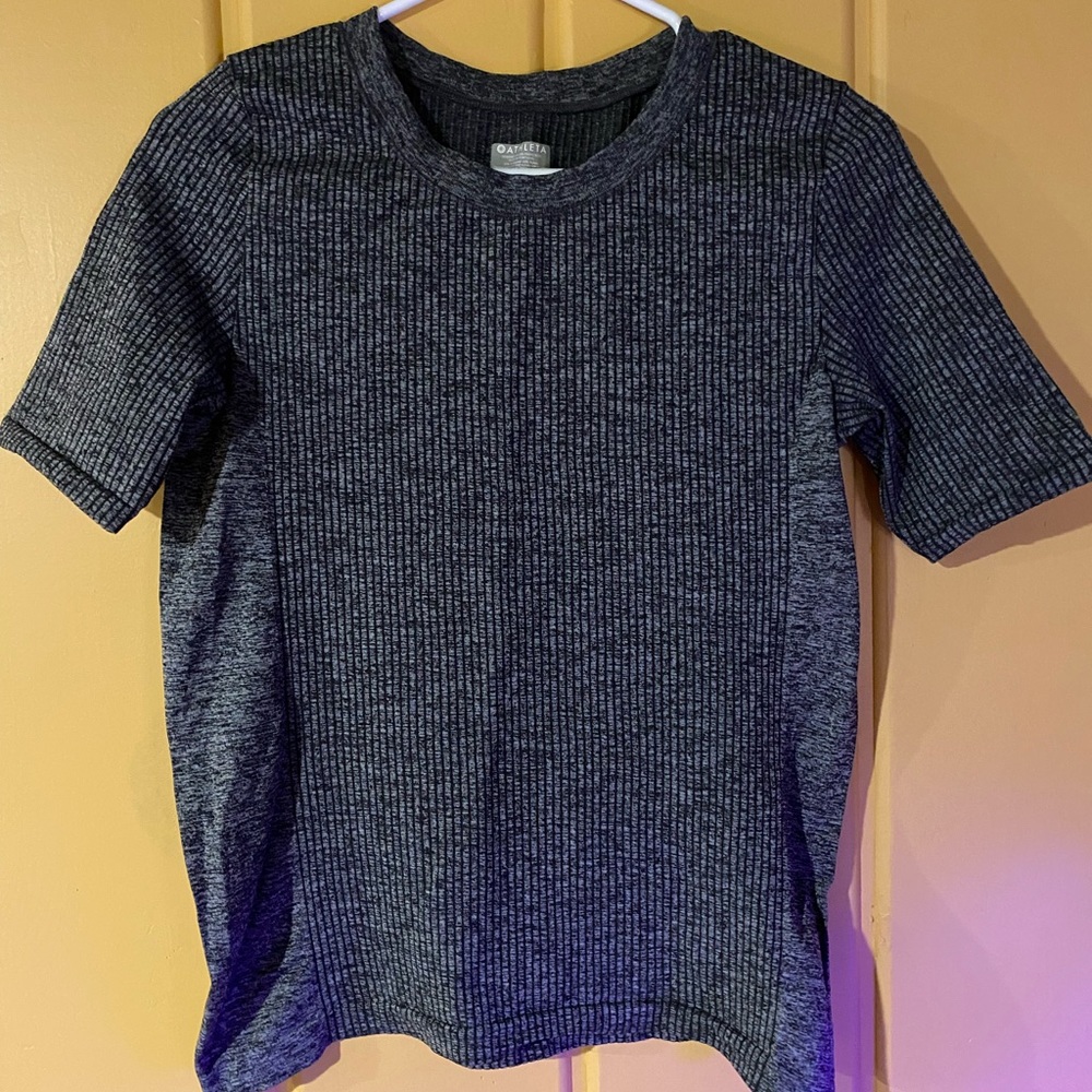 Athleta short sleeve shirt